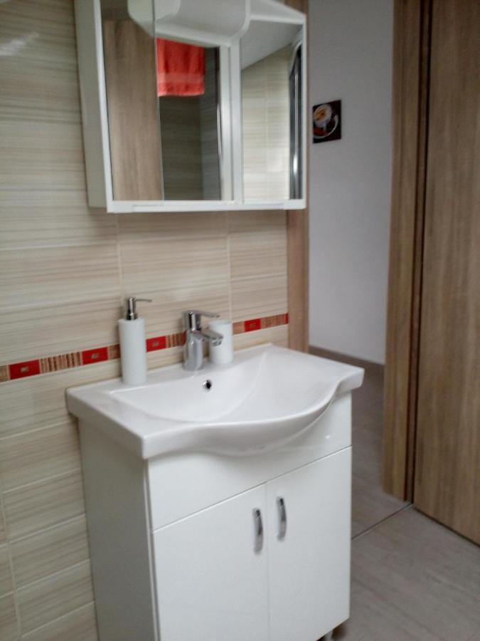 Tereza Apartman Obrovac Kültér fotó