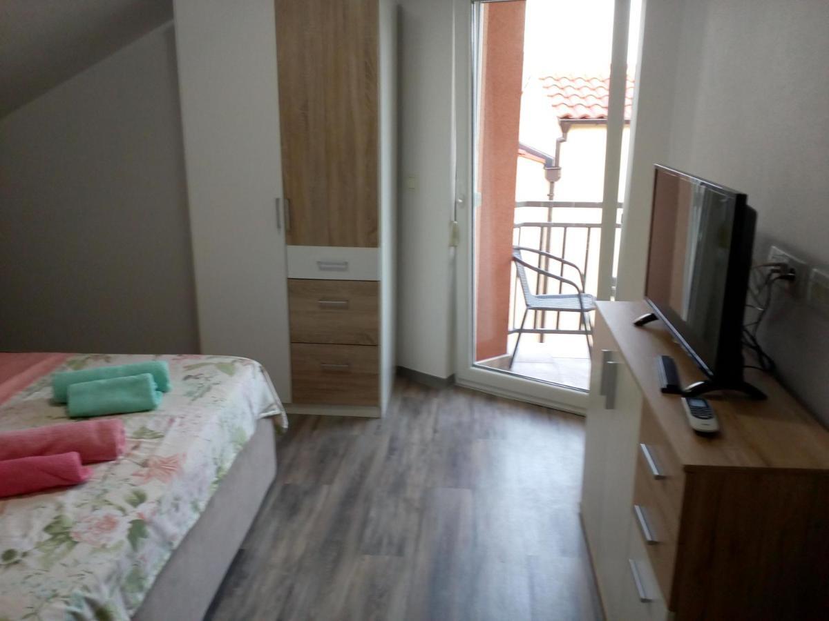 Tereza Apartman Obrovac Kültér fotó